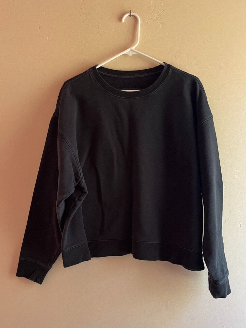 Girlfriend Collective 50/50 sweatshirt black loungewear relaxed athleisure cozy